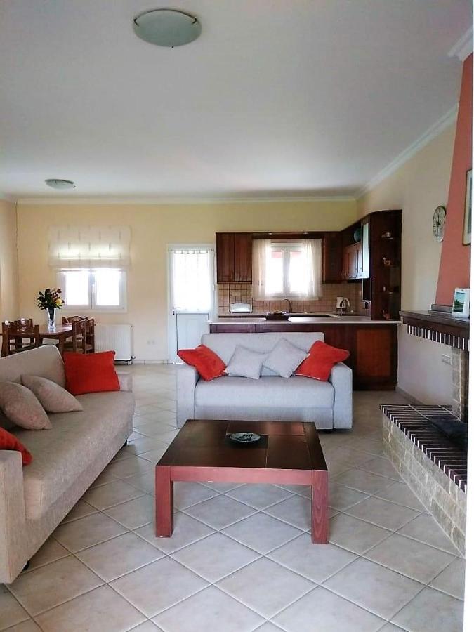 Lonelia'S Family Homes Λευκίμμη Εξωτερικό φωτογραφία
