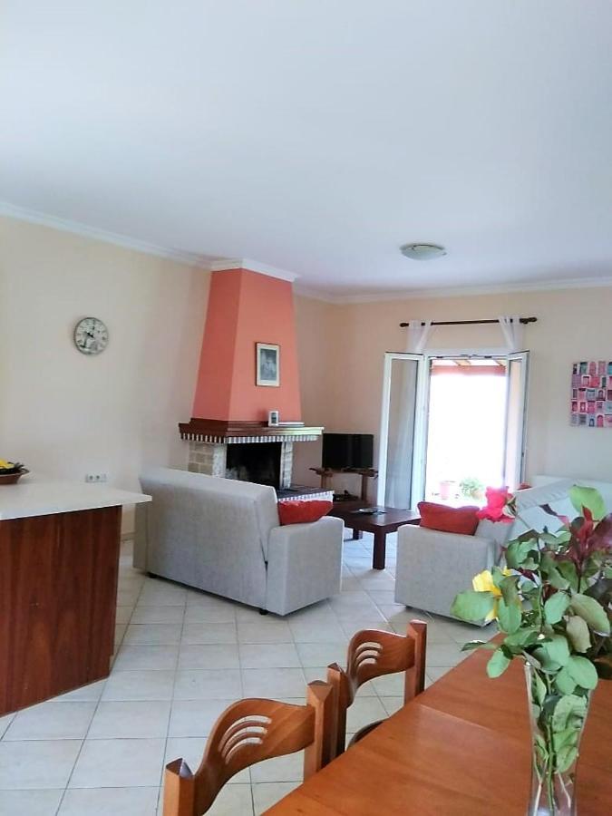 Lonelia'S Family Homes Λευκίμμη Εξωτερικό φωτογραφία